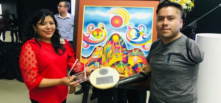 FEICOBOL BRINDA RECONOCIMIENTO AL SEDEM  POR SU DESTACADA PARTICIPACIÓN EN ESTA FERIA