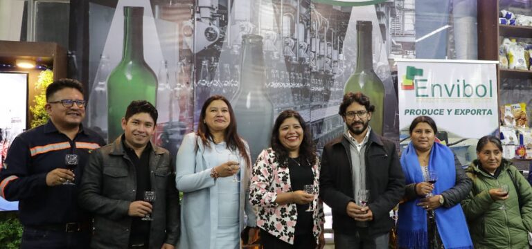 SEDEM PRESENTE EN LA FEXPO SUCRE PARA REFLEJAR QUE LAS EMPRESAS PÚBLICAS PRODUCTIVAS PRODUCEN PRODUCTOS DE CALIDAD