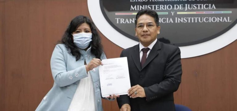 SEDEM Y DEFENSA DEL CONSUMIDOR FIRMAN CONVENIO PARA PROTEGER DERECHOS DE BENEFICIARIAS DE LOS SUBSIDIOS