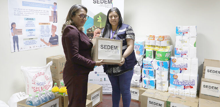 SEDEM ENTREGA INSUMOS RECOLECTADOS PARA AFECTADOS POR LAS INUNDACIONES EN SANTA CRUZ
