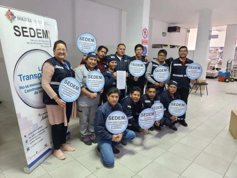 TALLER EN ÉTICA PÚBLICA, “SUSCRIPCIÓN DE COMPROMISOS INSTITUCIONALES – GESTION 2024” EN LA DISTRIBUIDORA DE SUBSIDIOS DE VILLA TUNARI (EL ALTO)