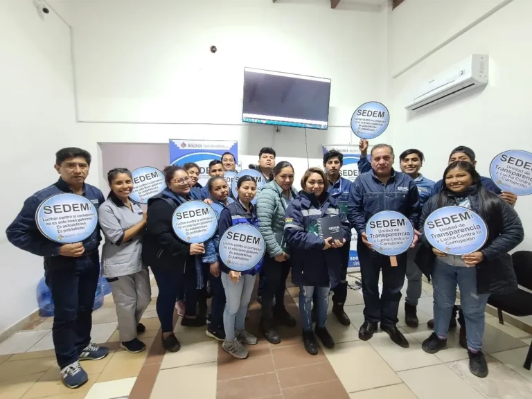 CUMPLIMIENTO DE COMPROMISOS INSTITUCIONALES EN ETICA PUBLICA DISTRIBUIDORA DE SUBSIDIOS PLAN 3000