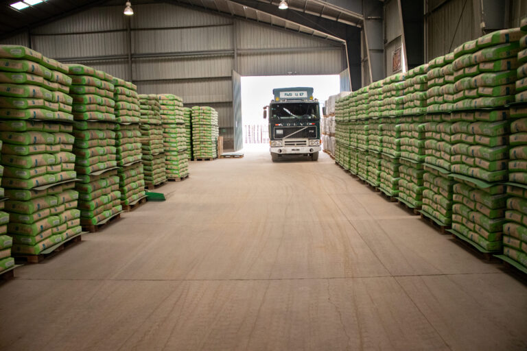 ECEBOL REAFIRMA SU COMPROMISO CON LA SEGURIDAD Y EL CUMPLIMIENTO DE PROTOCOLOS EN SU PLANTA INDUSTRIAL