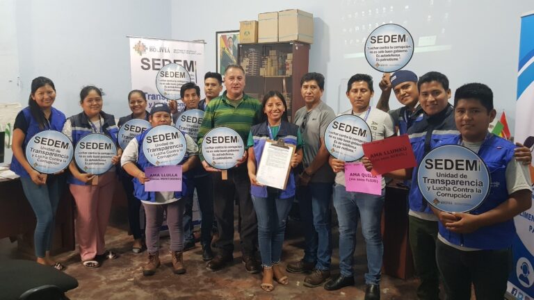 TALLER EN ÉTICA PÚBLICA, “SUSCRIPCIÓN DE COMPROMISOS INSTITUCIONALES”,  Y LEY 974 – DISTRIBUIDORA DE SUBSIDIOS MONTERO –  SANTA CRUZ DE LA SIERRA