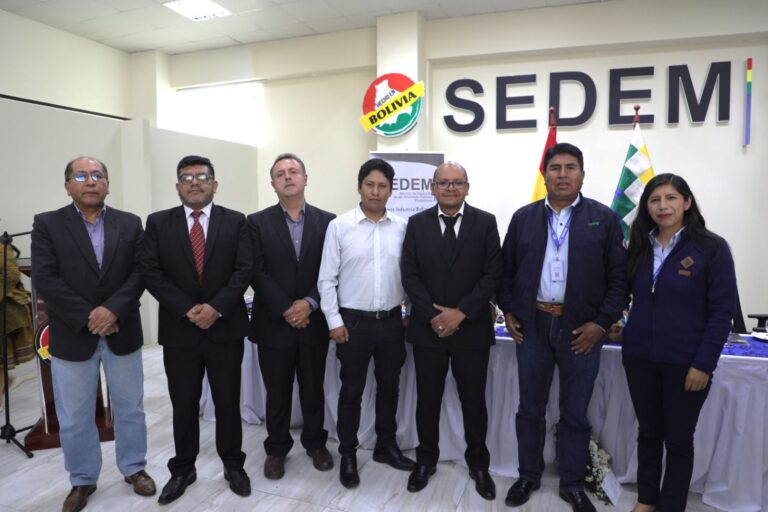 Presidente Luis Arce felicita al SEDEM por su 14 Aniversario y destaca su labor fundamental para garantizar la estabilidad económica de Bolivia