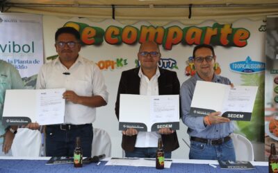 ENVIBOL proveerá a TropiFrut botellas con el sello “Hecho en Bolivia”por un valor de Bs 94.000
