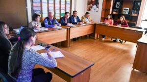 AZÚCAR EN LUGAR DE SALUD: UN DIAGNÓSTICO CRÍTICO DE LA ENTREGA DE SUBSIDIOS A MADRES HASTA 2025